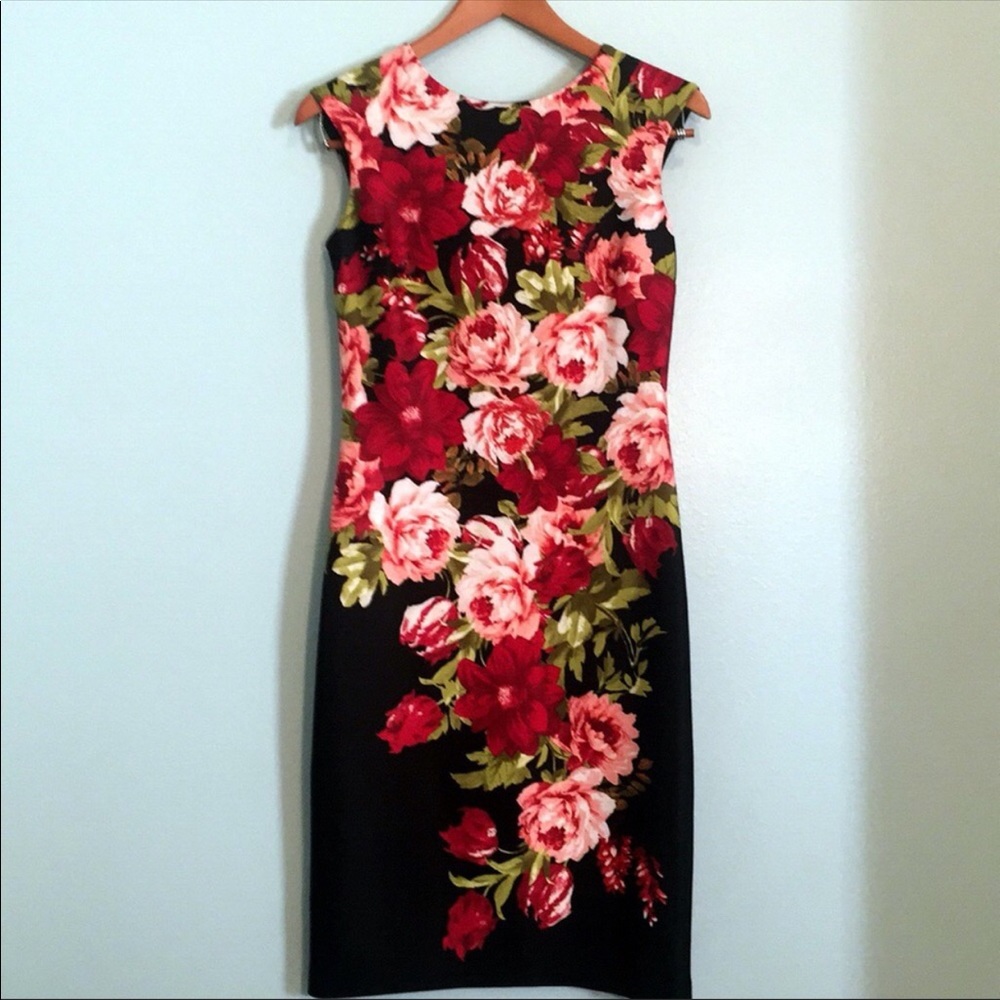 {En Focus Studio} floral shift dress